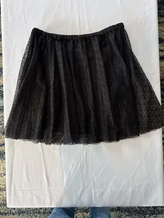 Elle Black Pleated Lace Mini Skirt with Elastic Waistband - Picture 4 of 5